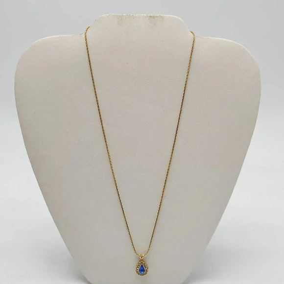 Avon Vintage 1985 September Faux Sapphire Birthstone Sparkle Pendant Necklace - Picture 3 of 6